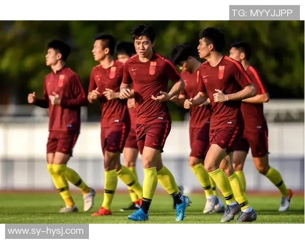 国青队迎战伊朗队展现青春风采争夺国际赛场荣誉